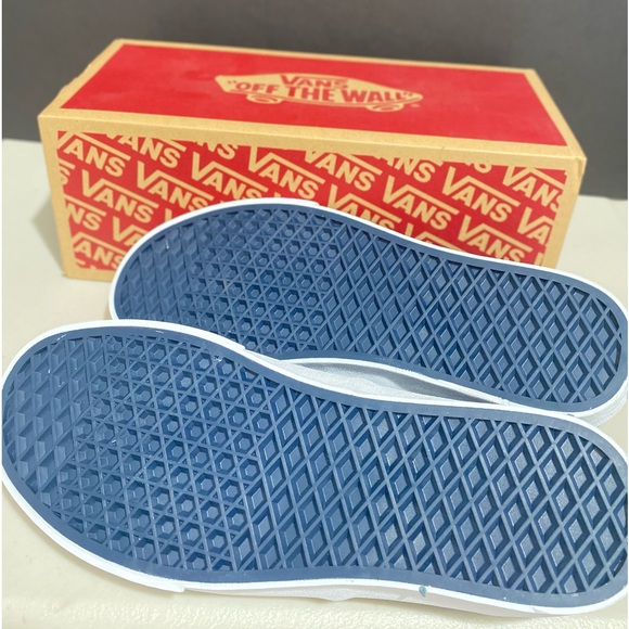 ***VANS AUTHENTIC*** Dress Blue True White Skate Shoe. Size: 8.5 Men/10 Women. - Picture 11 of 11